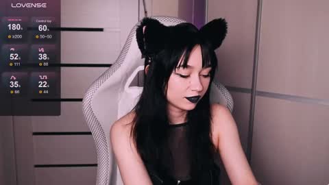 Snapshot of kimiko_luv chatting on June 5, 2026, 12:28 am Kimiko online show from June 5, 2026, 12:28 am
