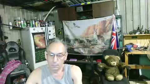 kimintheshed online show from April 10, 2026, 11:04 am