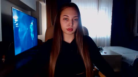 Kim Lee  online show from January 7, 2025, 1:24 pm