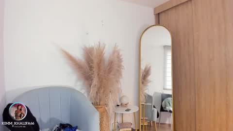 Kim  online show from October 18, 2025, 8:31 pm