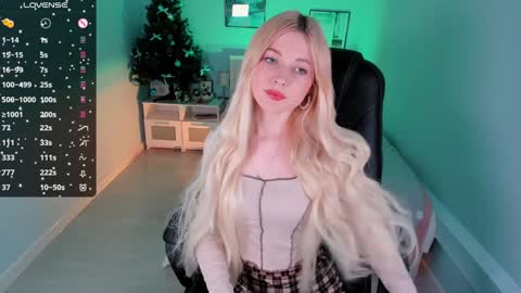  Your Kimmie  follow me  online show from December 16, 2024, 1:43 pm