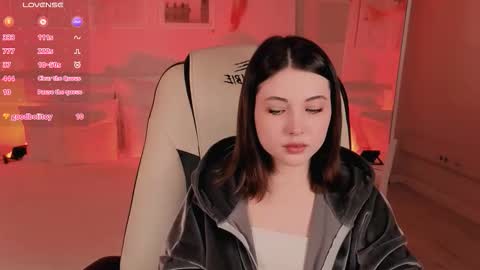  Your Kimmie  follow me  online show from November 11, 2025, 1:11 pm