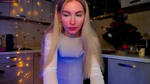 Snapshot of kimmy1_powell chatting on January 12, 2025, 9:30 am kimmy1_powell online show from January 12, 2025, 9:30 am