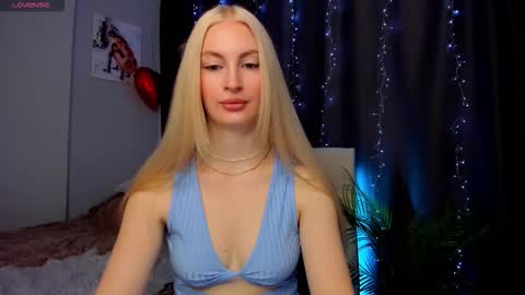 Snapshot of kimmy1_powell chatting on October 23, 2025, 4:12 am kimmy1_powell online show from October 23, 2025, 4:12 am