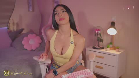 Snapshot of kimmy_sweet_ chatting on July 24, 2026, 4:49 pm Kimmy online show from July 24, 2026, 4:49 pm