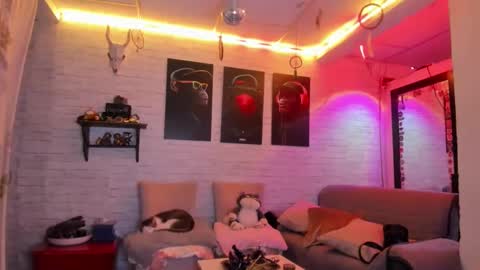 Melany online show from January 13, 2025, 9:09 pm