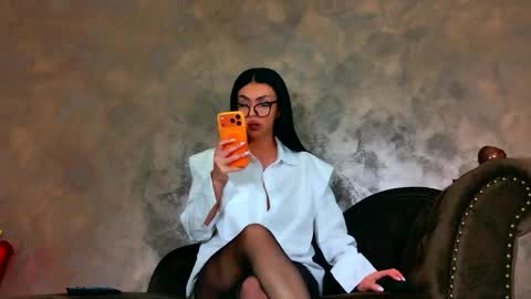 Snapshot of kimwilmes chatting on May 24, 2026, 11:37 am Kim Wilmes online show from May 24, 2026, 11:37 am