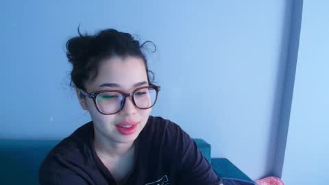 Snapshot of kimy_jina chatting on May 25, 2026, 3:12 am Kimi online show from May 25, 2026, 3:12 am