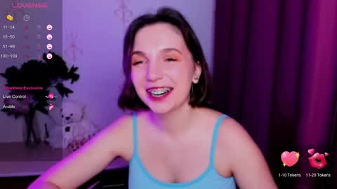 Hazel online show from November 23, 2025, 10:20 pm