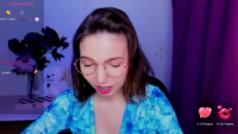 Hazel online show from April 18, 2026, 6:23 pm