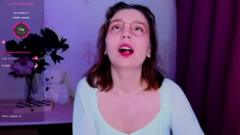 Hazel online show from April 22, 2026, 9:05 pm