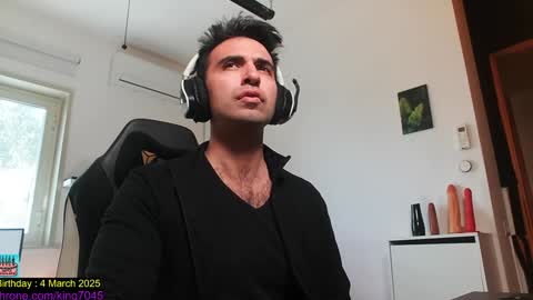 king7045 online show from January 31, 2025, 10:52 am