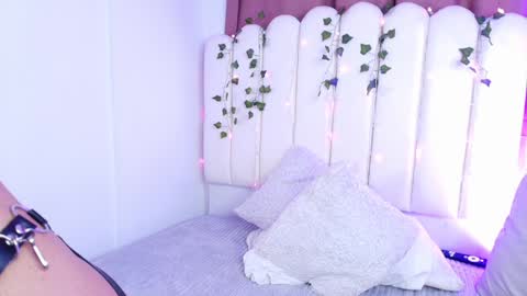 king  help me reach 100 likes online show from December 27, 2024, 4:58 am