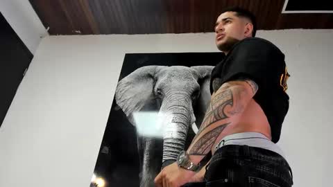 Angel Falconer online show from October 26, 2025, 1:44 am