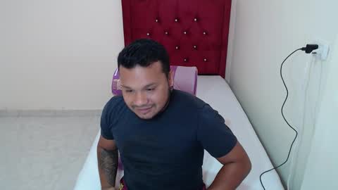 King LEO  online show from January 14, 2026, 12:55 pm