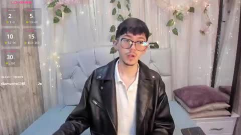 Snapshot of king_luxury1 chatting on July 24, 2026, 12:36 pm King online show from July 24, 2026, 12:36 pm