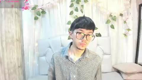 Snapshot of king_luxury1 chatting on August 1, 2026, 12:15 pm King online show from August 1, 2026, 12:15 pm