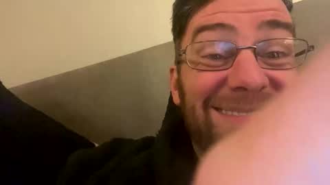 Snapshot of king_o107 chatting on March 26, 2026, 9:42 pm king_o107 online show from March 26, 2026, 9:42 pm