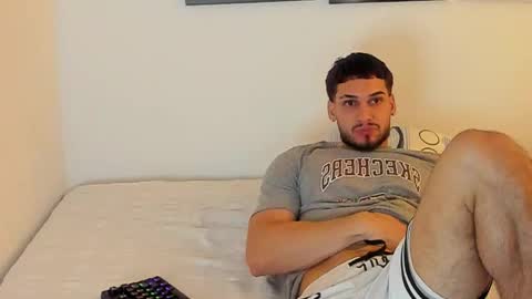 king_of_kings__ online show from December 16, 2025, 11:21 pm