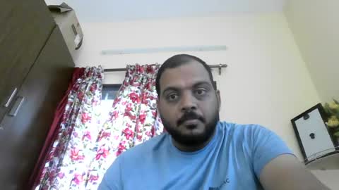 kingalpines1 online show from July 12, 2026, 2:13 am