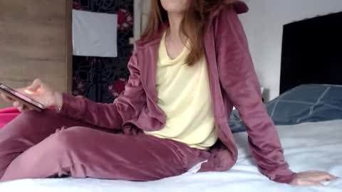 Snapshot of kingandprincess chatting on May 31, 2026, 6:09 pm sexysexyhotwetpinkredpussy online show from May 31, 2026, 6:09 pm