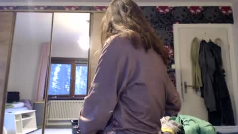 Snapshot of kingandprincess chatting on June 27, 2026, 9:20 pm sexysexyhotwetpinkredpussy online show from June 27, 2026, 9:20 pm