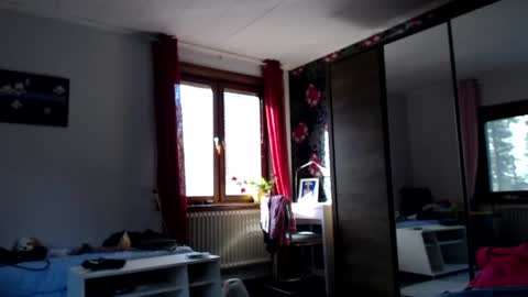 Snapshot of kingandprincess chatting on July 27, 2026, 3:19 pm sexysexyhotwetpinkredpussy online show from July 27, 2026, 3:19 pm