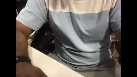 kingcobra_08 online show from April 15, 2026, 2:57 pm