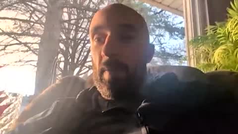 kingdaddysayless online show from November 27, 2025, 9:28 pm