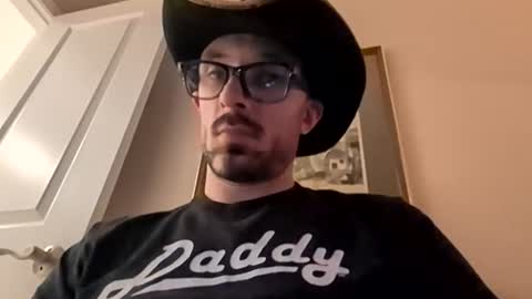 Snapshot of kingdaddysayless chatting on June 17, 2026, 6:20 pm kingdaddysayless online show from June 17, 2026, 6:20 pm