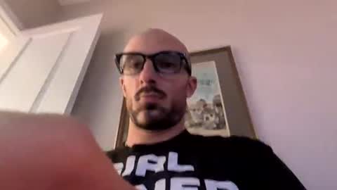 Snapshot of kingdaddysayless chatting on July 9, 2026, 7:18 pm kingdaddysayless online show from July 9, 2026, 7:18 pm