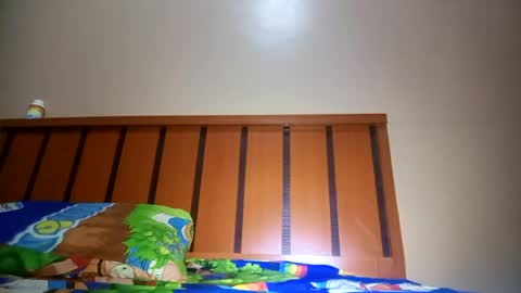 kingemizzy online show from July 20, 2026, 6:49 am