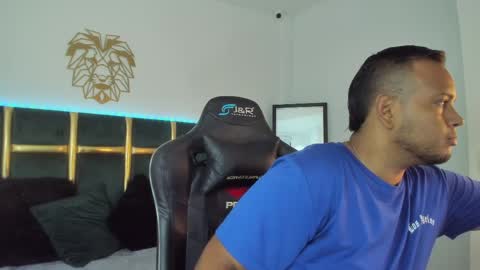 kingg_jay online show from June 2, 2026, 11:56 am