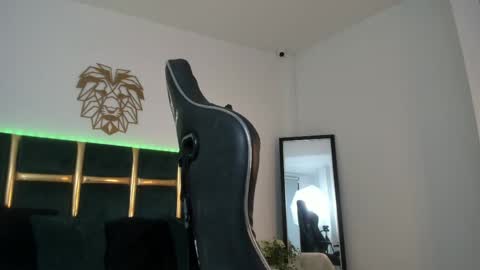 kingg_jay online show from June 4, 2026, 12:11 pm