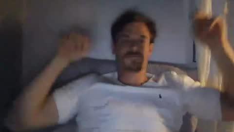Snapshot of kingharold92 chatting on June 17, 2026, 8:43 pm kingharold92 online show from June 17, 2026, 8:43 pm