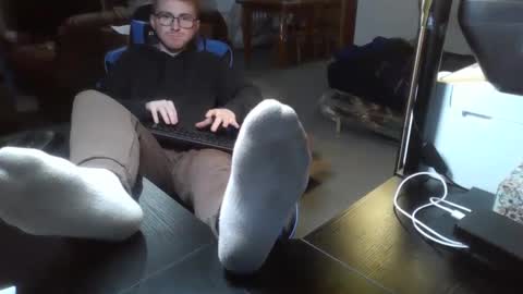 Snapshot of kingoffootfetish chatting on December 16, 2024, 9:31 pm Master King Tommy online show from December 16, 2024, 9:31 pm