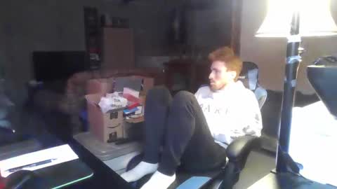 Snapshot of kingoffootfetish chatting on January 18, 2025, 5:41 am Master King Tommy online show from January 18, 2025, 5:41 am