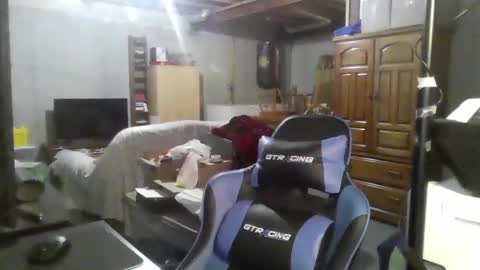 Snapshot of kingoffootfetish chatting on March 5, 2025, 9:27 am Master King Tommy online show from March 5, 2025, 9:27 am