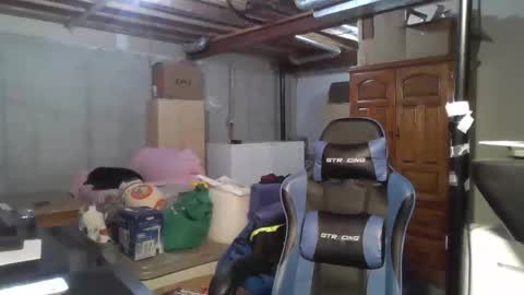 Snapshot of kingoffootfetish chatting on April 1, 2026, 10:05 am Master King Tommy online show from April 1, 2026, 10:05 am