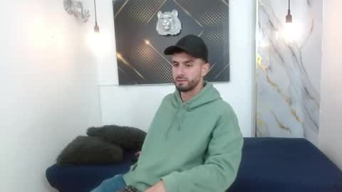 KING  online show from April 19, 2026, 3:06 am