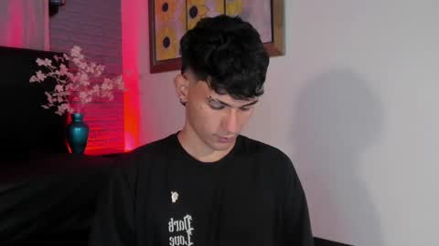  A L E X  online show from December 25, 2024, 5:37 am