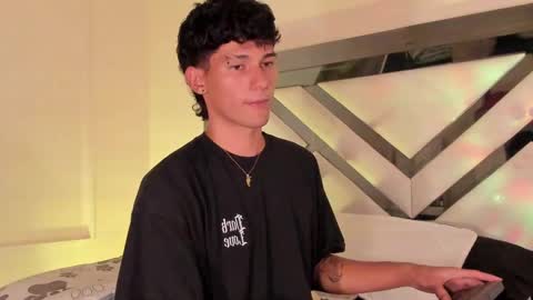  A L E X  online show from February 6, 2025, 3:59 am