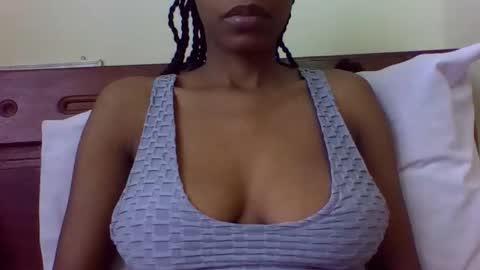 Snapshot of kingrena chatting on May 7, 2026, 8:42 am Rena-sexy online show from May 7, 2026, 8:42 am