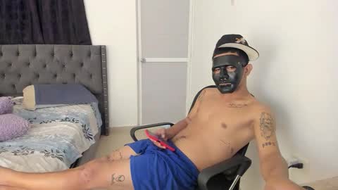 DOMINANT ALPHA KINGS online show from October 28, 2025, 8:18 am