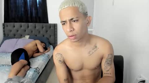 DOMINANT ALPHA KINGS online show from November 25, 2025, 7:58 pm