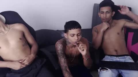 Snapshot of kings_latins chatting on May 28, 2026, 5:49 am DOMINANT ALPHA KINGS online show from May 28, 2026, 5:49 am