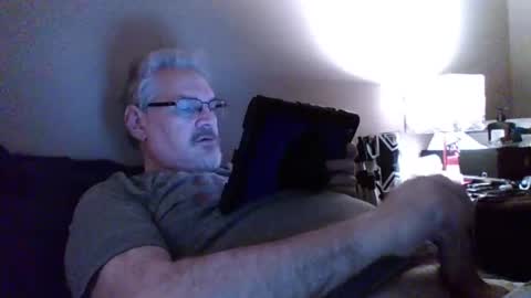 kingtongue10 online show from December 10, 2024, 12:49 pm