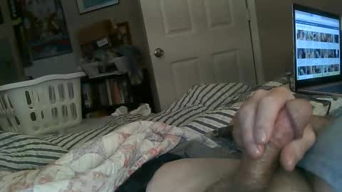 kingtongue10 online show from December 28, 2024, 12:56 pm