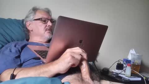 kingtongue10 online show from May 29, 2026, 7:45 pm