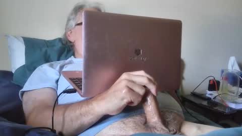kingtongue10 online show from June 4, 2026, 3:51 pm